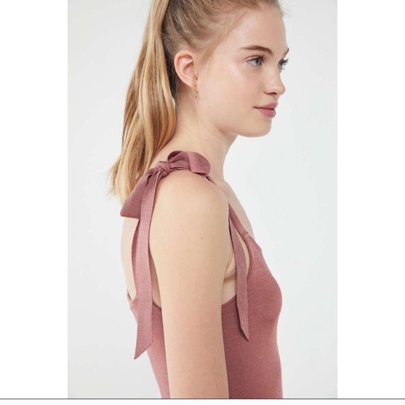 Urban outfitters rose Mary tie shoulder dress - Picture 3 of 6
